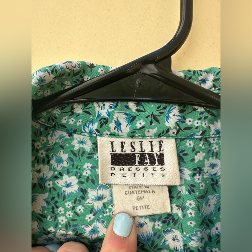 Vintage Floral Dress​ - Picture 5 of 6